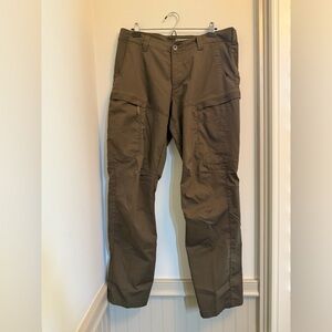 5.11 Tactical Pants Mens 36x32 work pants Olive Green Cargo Rip Stop.
